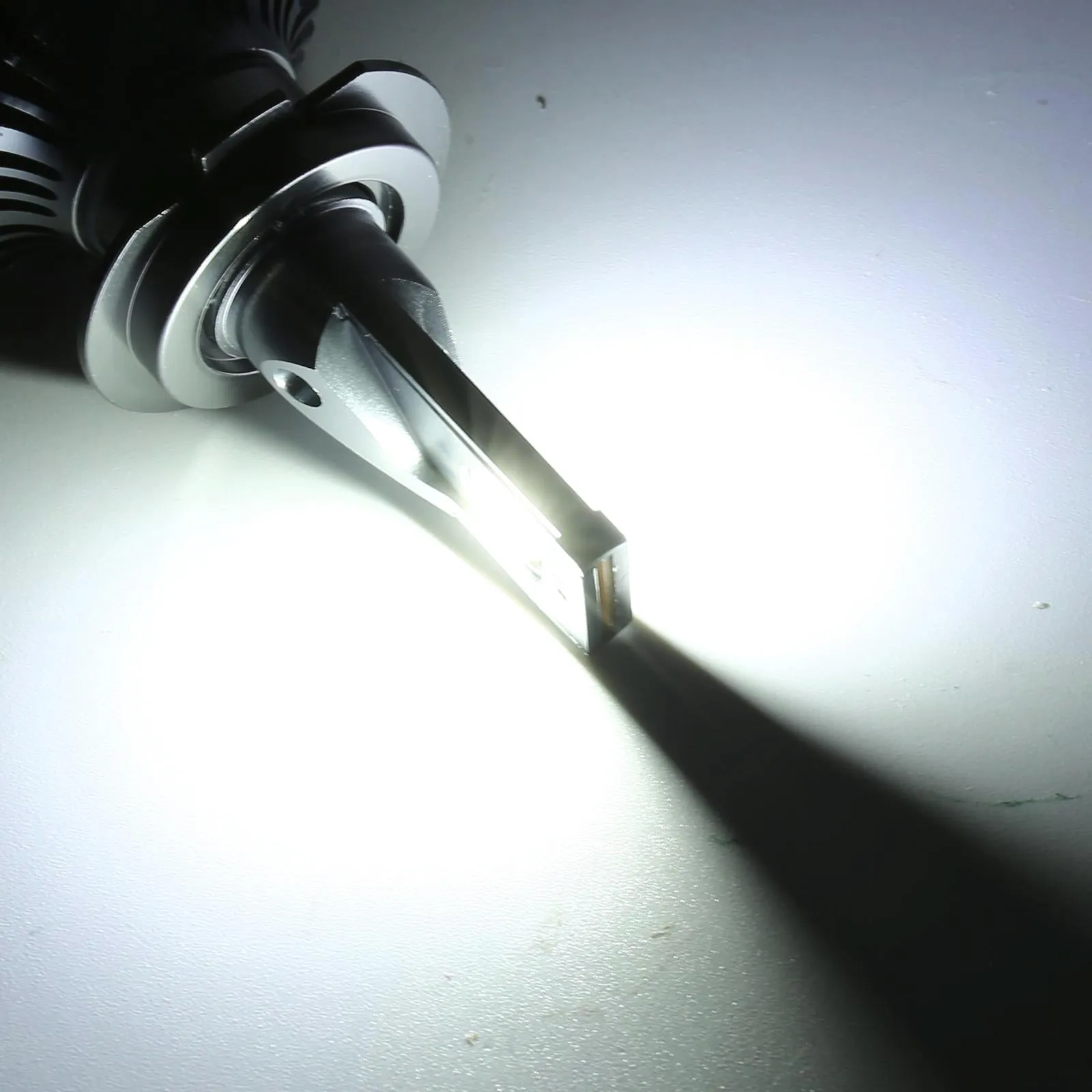 1 Pair LED Headlights | 9012 | DC 12V | 65W | 6000K | 6500LM