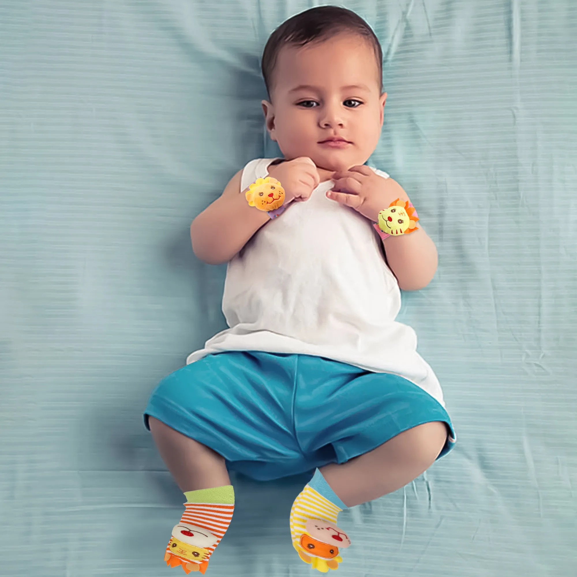Baby Moo Wild Cats Multicolour Set of 4 Socks And Wrist Rattle