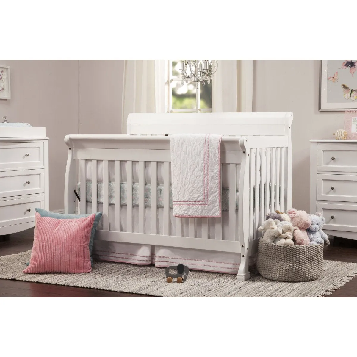 DaVinci Kalani 4-in-1 Convertible Crib