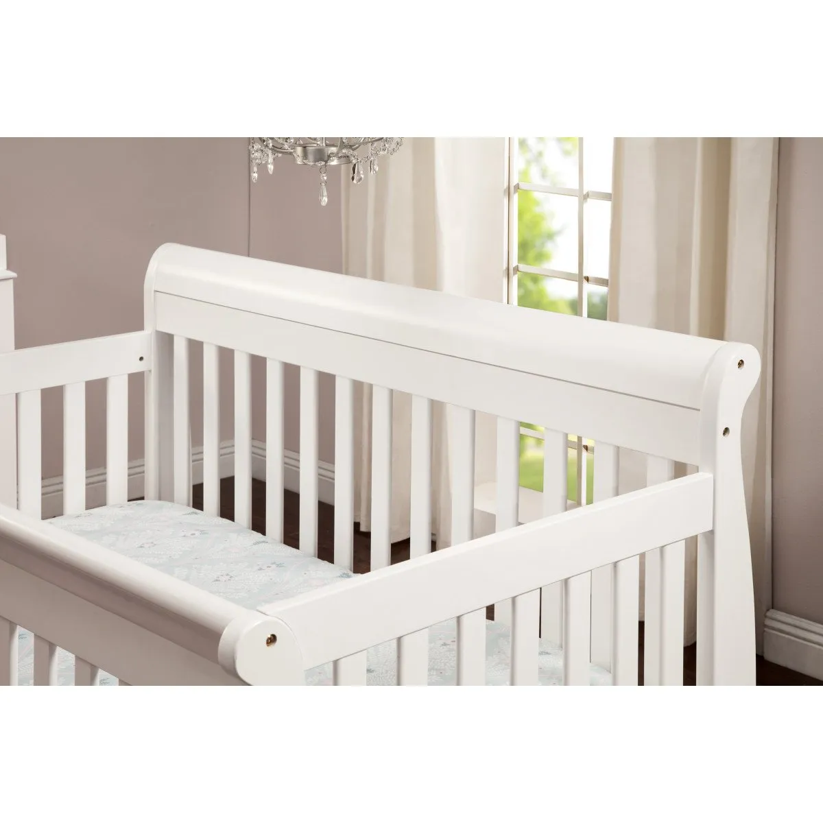 DaVinci Kalani 4-in-1 Convertible Crib