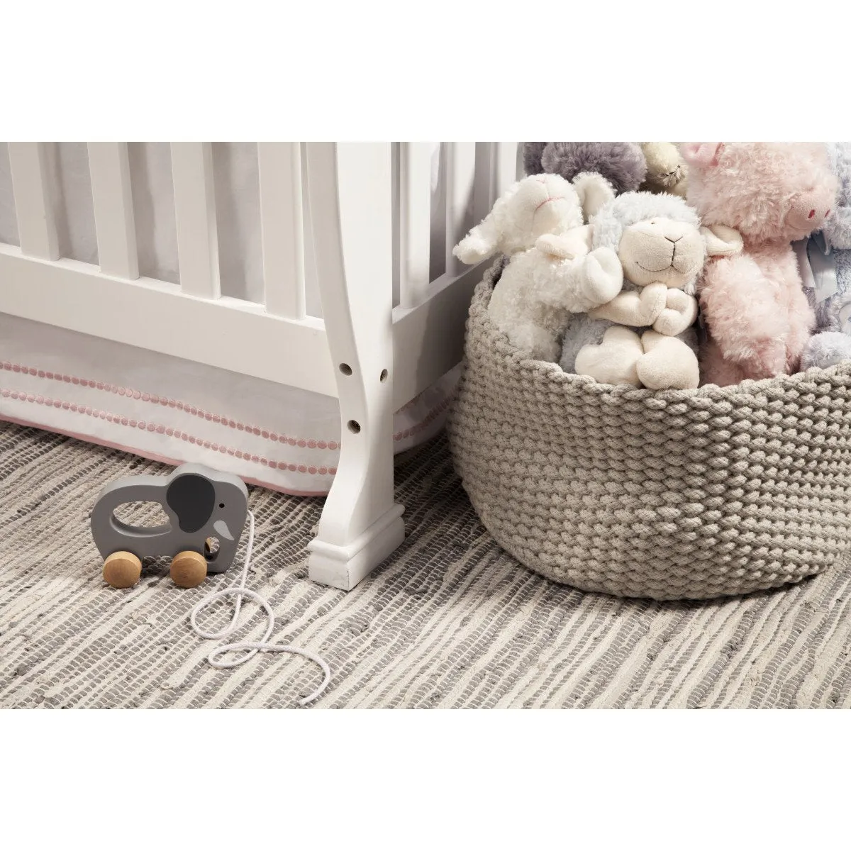 DaVinci Kalani 4-in-1 Convertible Crib
