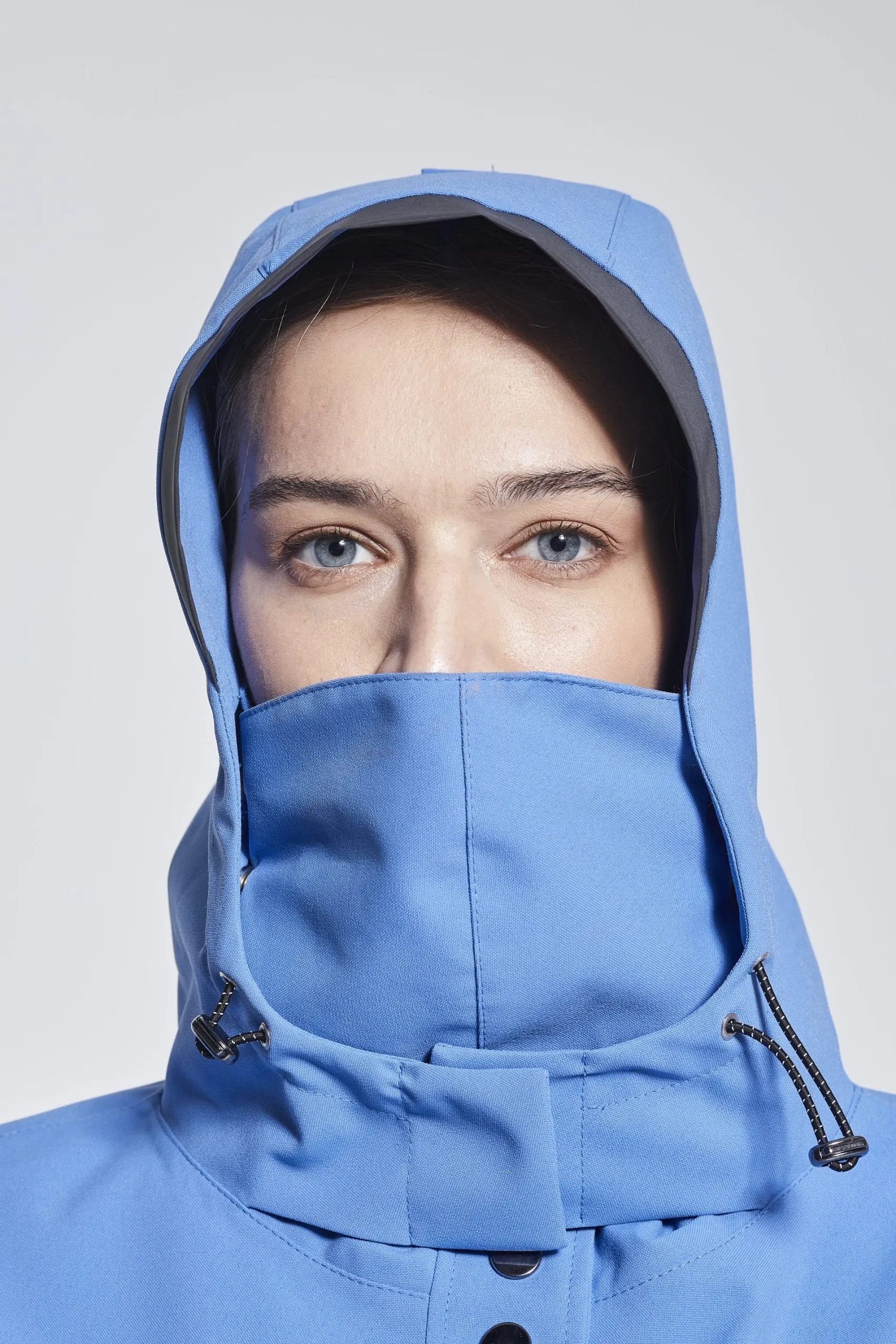 OCEAN BLUE MARILA RAINCOAT - recycled materials
